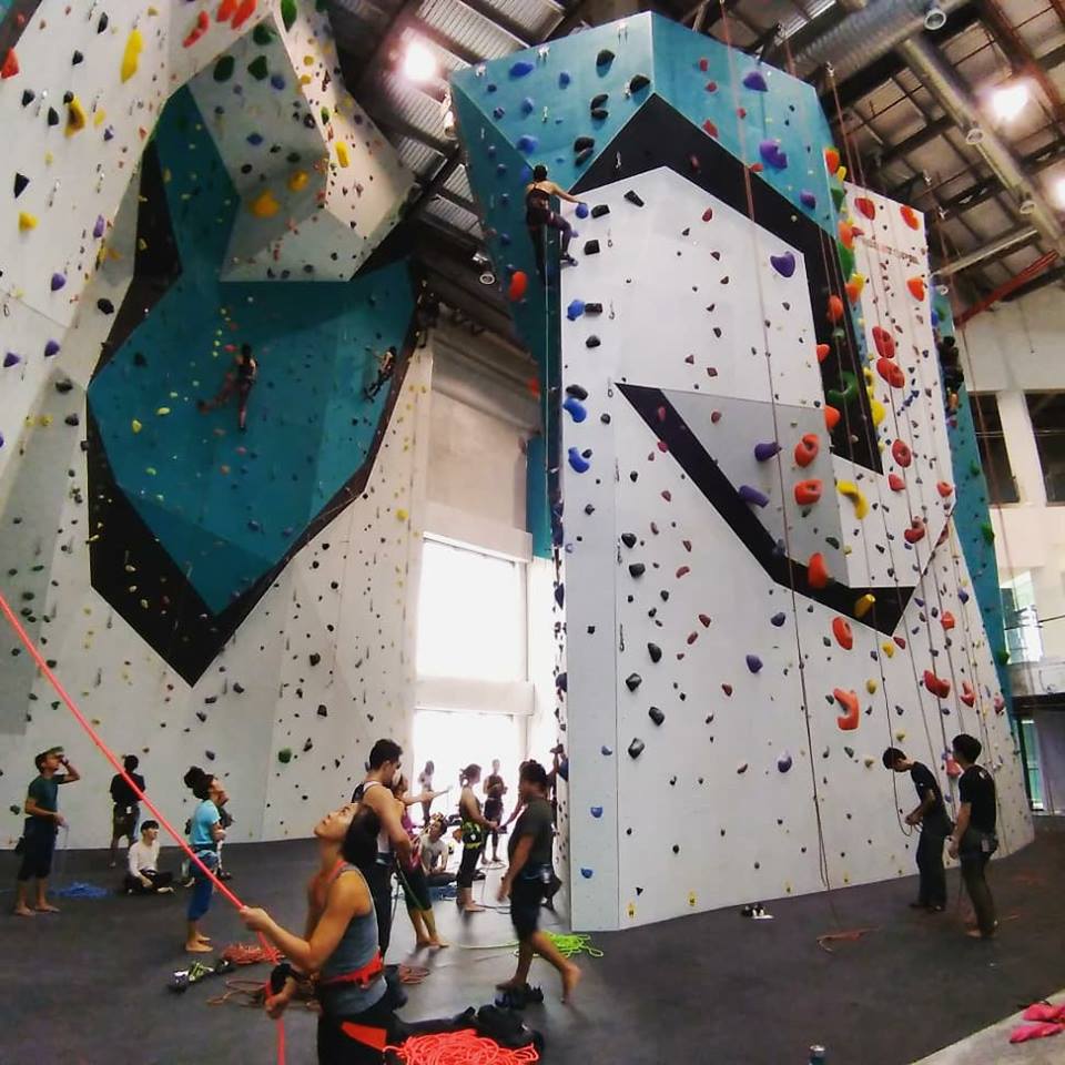 visitjohor_'s tweet photo. Macam best je buat aktiviti lasak dekat Paradigm Mall Johor Bahru ni. Jom tag kawan-kawan korang yang suka kan aktiviti Indoor Climbing | Level 7, Paradigm Mall Johor Bahru | 03 - 7726 0420 | Lihat link ini, https://t.co/7g0DAaAHIK https://t.co/1HQasj6FH6