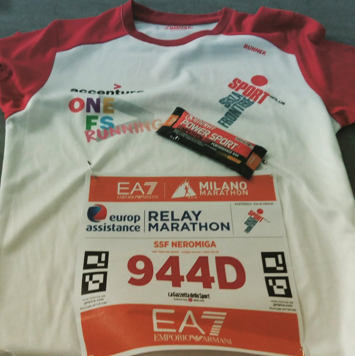 RobyBPlus's tweet photo. #MilanoMarathon #accenture #onefs #SSF #neromiga Get ready guys! https://t.co/Cx8k1vwPOC