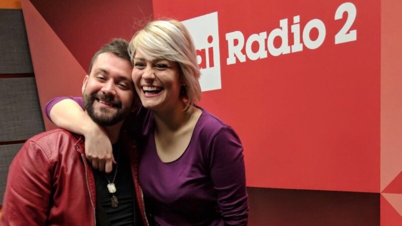 RaiRadio2's tweet photo. Tra pochissimo a #GirlSolving @DoesntMatterPod spiegherà a @AlicelikeAudrey cosa è l'anuptofobia. Mica ve lo vorrete perdere! https://t.co/hVJCBT16V1