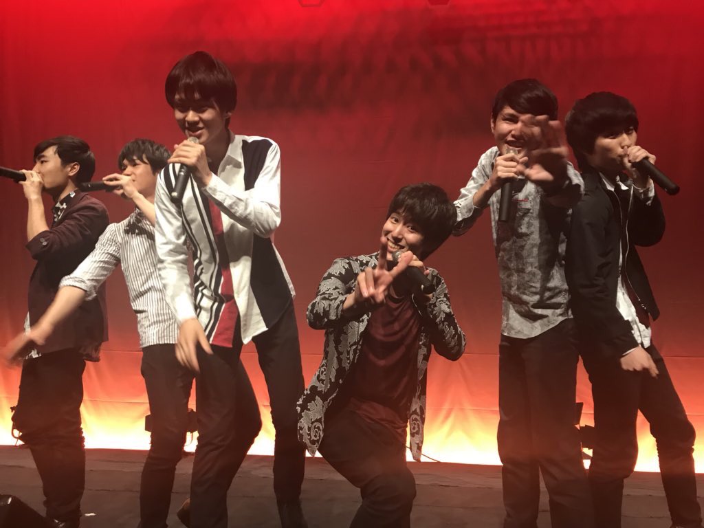 Bloody_LaVoce's tweet photo. LaVoce春ライブMedising出演してきました😎😎楽しかったぜ😎😎
今日来てくださった方、そしてこのサークルライブを作り上げてくれた後輩たち、ほんとにありがとうございました!!!
#Medising https://t.co/38PciRIAQ4