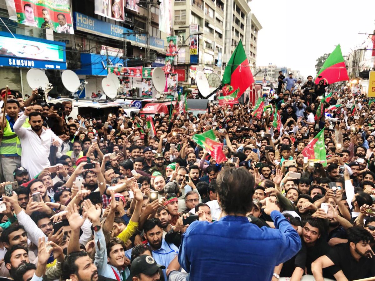 PTIofficial's tweet photo. Dazzling display of Junoon at our Saddar Camp as people pour in tremendously for their membership! #PTIRawalpindiCampaign https://t.co/WlVC5EWaw9