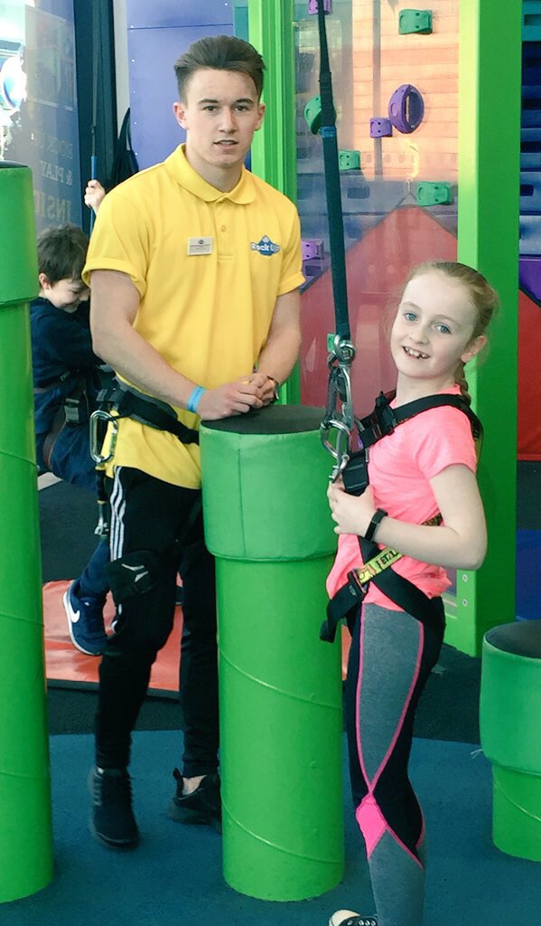 jessicaevenn's tweet photo. Having a #RockingTime @rockupadventure @ShopWhiteley #reachingNewHeights #settingNewGoals #Goalsetter #Challenging my #Pb #redbuzzers now2 #speedup @ThisisDavina another string to my bow 💪🏼 anything is achievable 💕 #childactress @FandFclothing #active #activewear #activegear https://t.co/vDPMU0nQAb