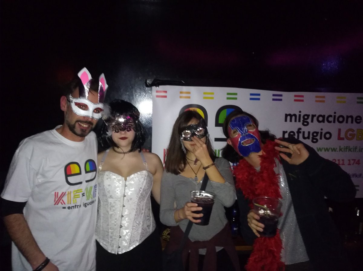 kifkifAlcala's tweet photo. Fueron muchos los amigos que ayer recibieron su #kitpreventivoKIFKIF en la Fiesta Mascarada de @EnigmaUnd ¡mil gracias a todos! https://t.co/jcdIBvDsgk