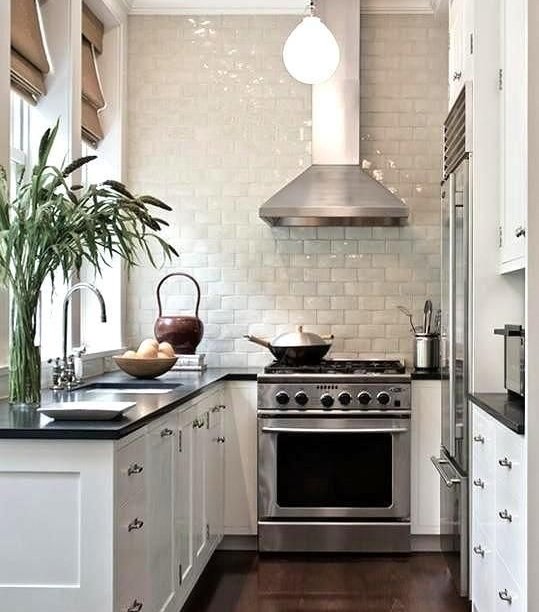 Tag @propertypropertyproperty to feature your property on our page! bit.ly/2lEQYKq -------- #realestate#luxuryliving #luxuryhomes#apartmentdecor #interiordesign#propertygoals #propertyuk#likeback#propertyenvy #architecture#bathroomgoals #kitchengoals#bedroomgoals