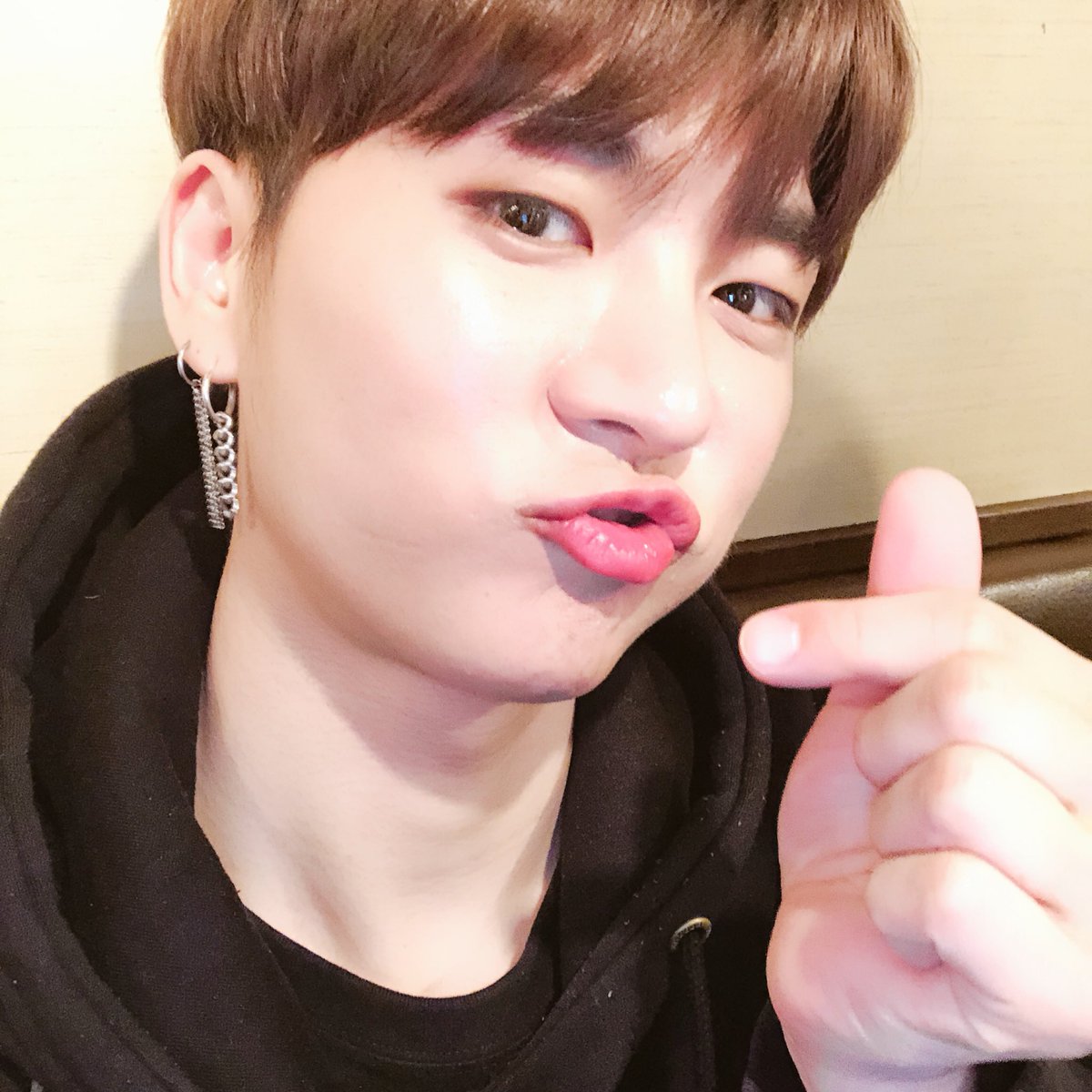 XENO_T_twt's tweet photo. #호준
오늘 좋은 추억 감사드려요 !!
사랑합니다 다들❤️
주말의 마지막은 호준이로 https://t.co/rHVE12ACTP
