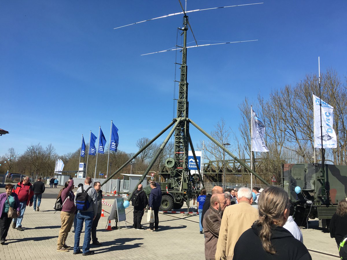 FUNKBOX_'s tweet photo. Many new #hamradio contacts @ #funktag with #winrotor & #wsprlite https://t.co/JbJiyNufNE