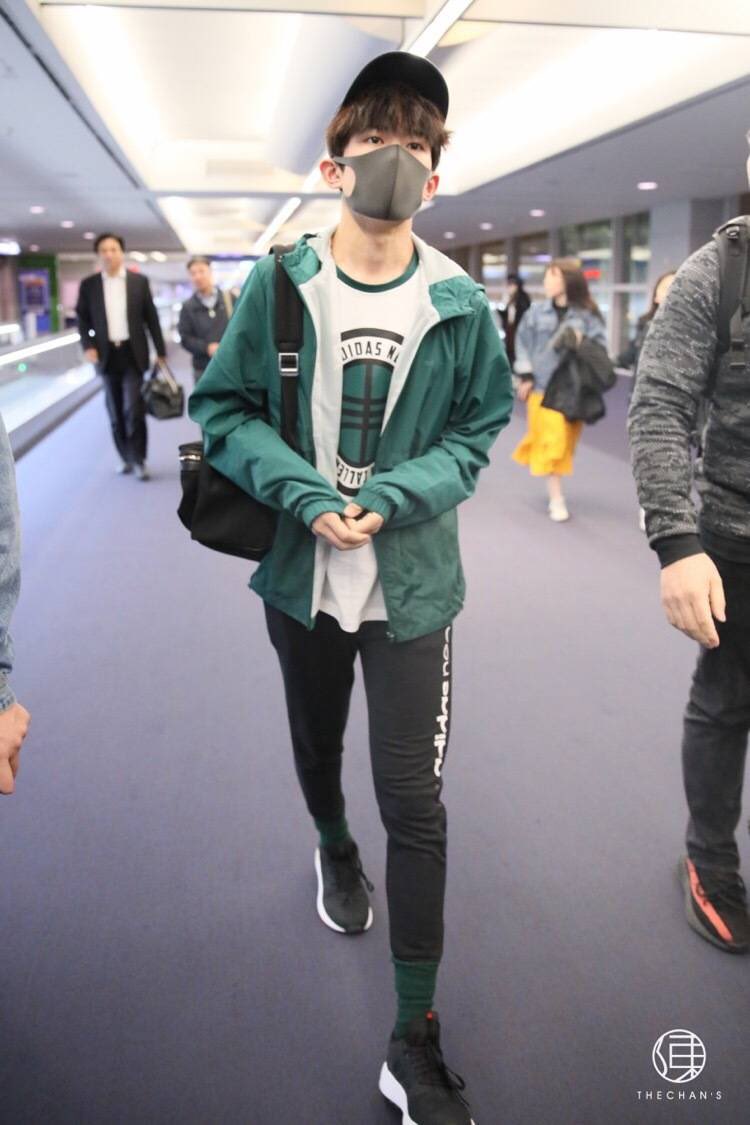 JacksonYee_YT's tweet photo. I love you the most.
我最爱你❤️
📸️ cr.TheChans-易烊千玺个站&amp;Roseraie1128
#易烊千玺 #JacksonYee #JacksonYi #YYQX #YiYangQianXi #Adidasneo #seoul https://t.co/BJMlMO4DpT