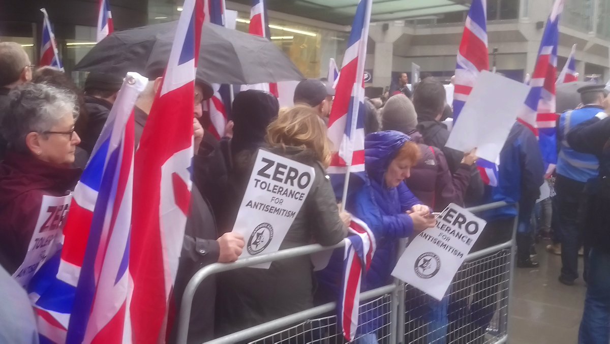 JBickertonUK's tweet photo. Hundreds of British Jews are currently protesting outside the headquarters of a UK political party. Not the BNP or some other far-right party, the Labour Party. Take a moment to let that sink in. https://t.co/TaHhtRrunn