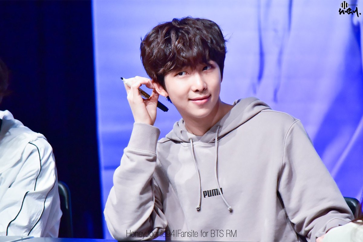 btsxpics's tweet photo. https://t.co/sRR3h0BARA