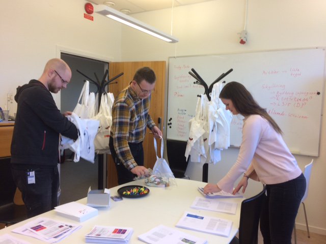 NRC_Fysik's tweet photo. Welcome to #FysKonf18 Tuesday-Wednesday

The bags are packed for the 56 participants.
https://t.co/v5ntBZQs8l https://t.co/lzFZBCvwT8