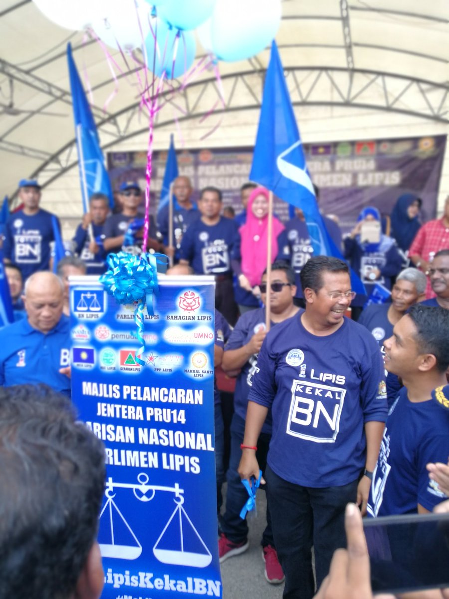 AmirmarwanP079's tweet photo. Pelancaran Jentera PRU14 Parlimen Lipis Oleh Dato @P079AbdulRahman Pengerusi BN Parlimen Lipis @NajibRazak @Zahid_Hamidi @AdnanYaakob @PMOMalaysia #KitaPilihBiru #Perangmestimenang #1LipisKekalBN #BNBagus #MohundiBN @umnoonline #HebatkanNegaraku #InilahBarisanKita https://t.co/BOcKPNkKZH