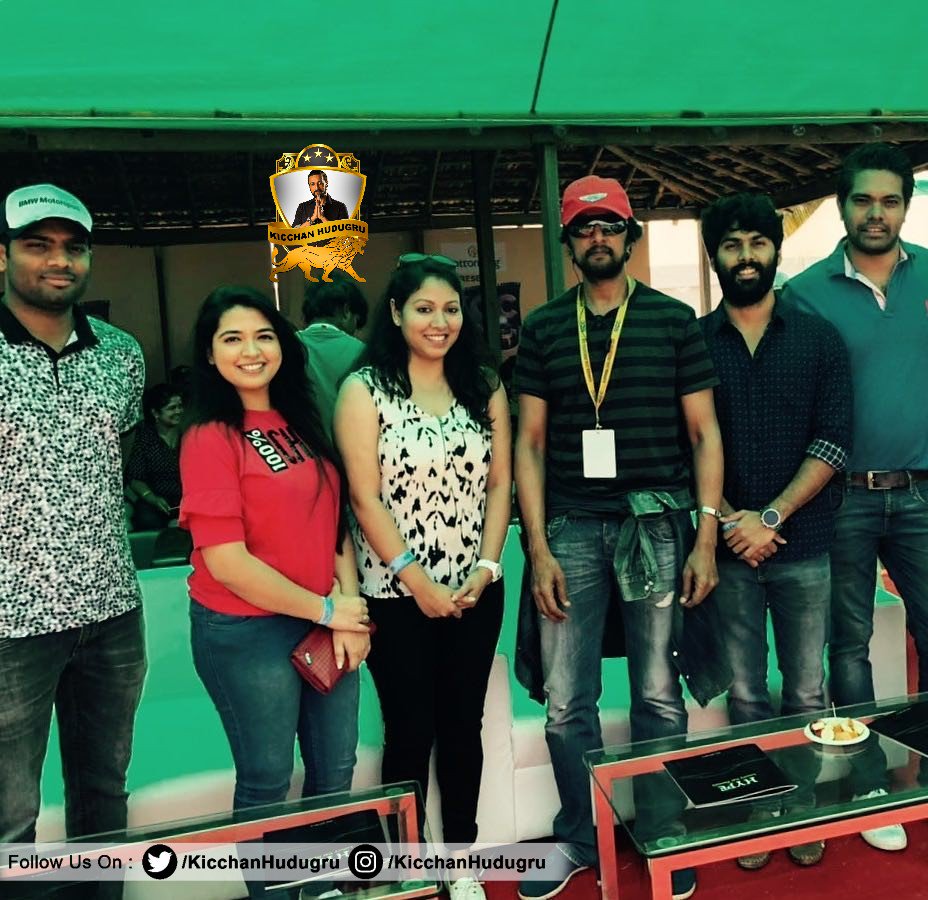 BeingSudeepianz's tweet photo. Few More Exclusive Pictures 👌👌👌
@KicchaSudeep @PranavHeg @ChayanaInd @suresh_ahalya 
#KCC #KannadaChalanachitraCup #UnitedSandalwood #TodaysPictures https://t.co/UdFGUjNNQF