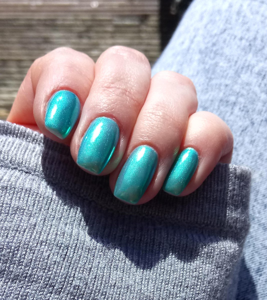 Laura227709's tweet photo. Super shiny claws #stafford #wdyt #nails #beauty https://t.co/xQxq8dBLtg