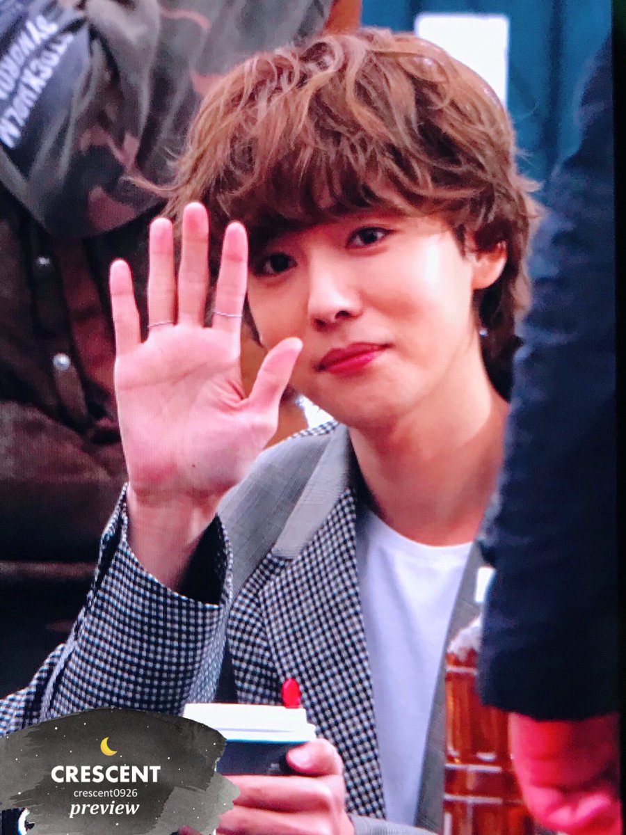 crescent0926's tweet photo. 180408 신촌 팬싸인회
요정이야🧚‍♀️
#위너 #김진우 #WINNER #KIMJINWOO https://t.co/K2yMqTTexB