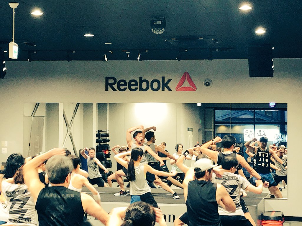CertezaFitnessG's tweet photo. 今日の、#BODYCOMBAT 今井ボス!
ボーナストラックを楽しんでます🎶
KATAがカッコいい✨
#certezafitnessgym #LESMILLS #BODYCOMBAT75 #今井学 https://t.co/WY7cWdAQ22