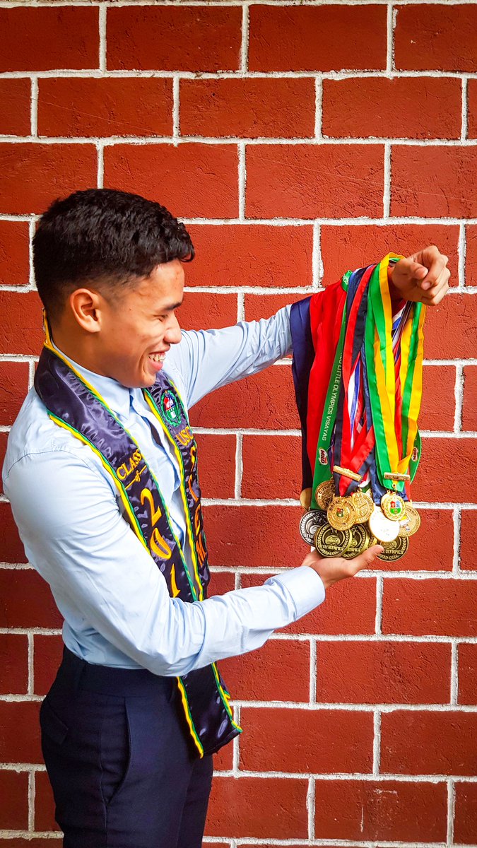 pilapil_seth's tweet photo. Survived high school being a Student - Athlete 💪 https://t.co/fLFeQG6I2p