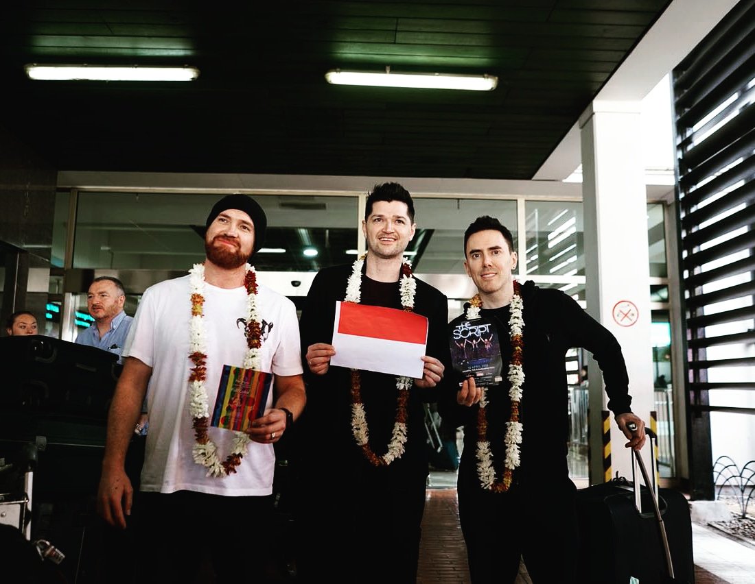 BookMyShowID's tweet image. Look who has landed in Jakarta 👀
Only 2 days to go until "Freedom Child Tour" Live in Jakarta! Get your tickets now at bit.ly/bmsthescript
#BookmyshowID
#Thescript
#freedomchildtour