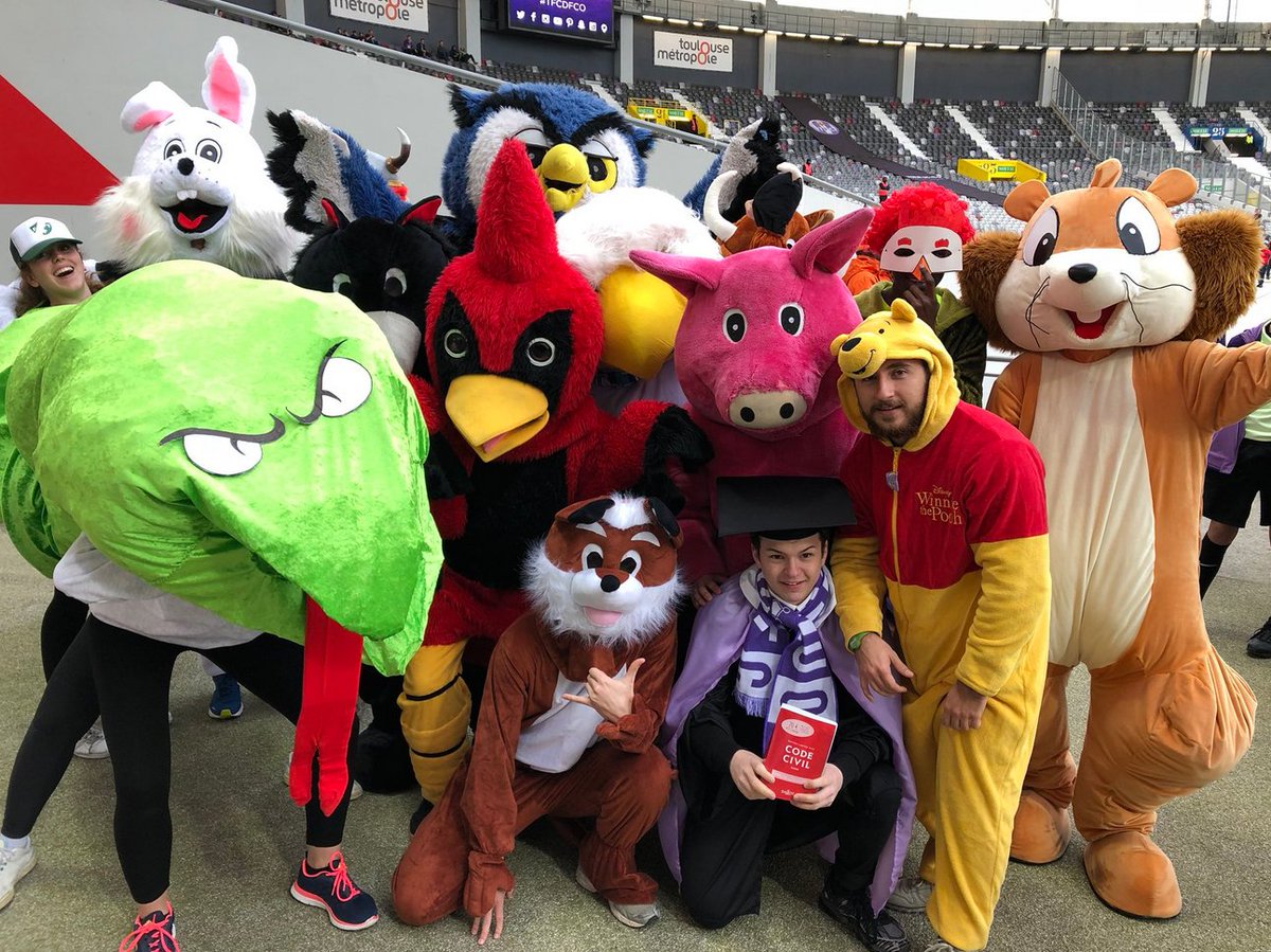 Tabanas's tweet photo. Quand @nqtv est le parrain du #SpringBreakTFC #TFCDFCO https://t.co/v1q7qEibSx