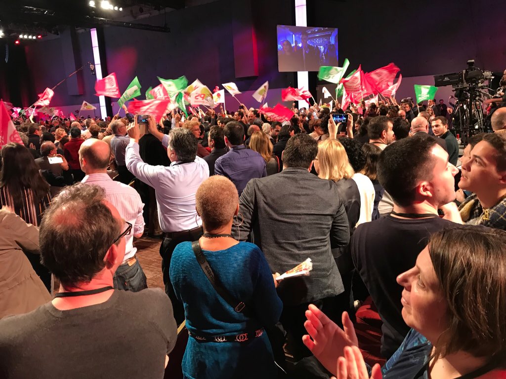 fede_ps44's tweet photo. Les militants nombreux pour accueillir @faureolivier notre nouveau 1er secrétaire. Un moment important comme notre premier pas vers la Renaissance ! #CongrèsPS #Aubervilliers https://t.co/doqTVjmBoF