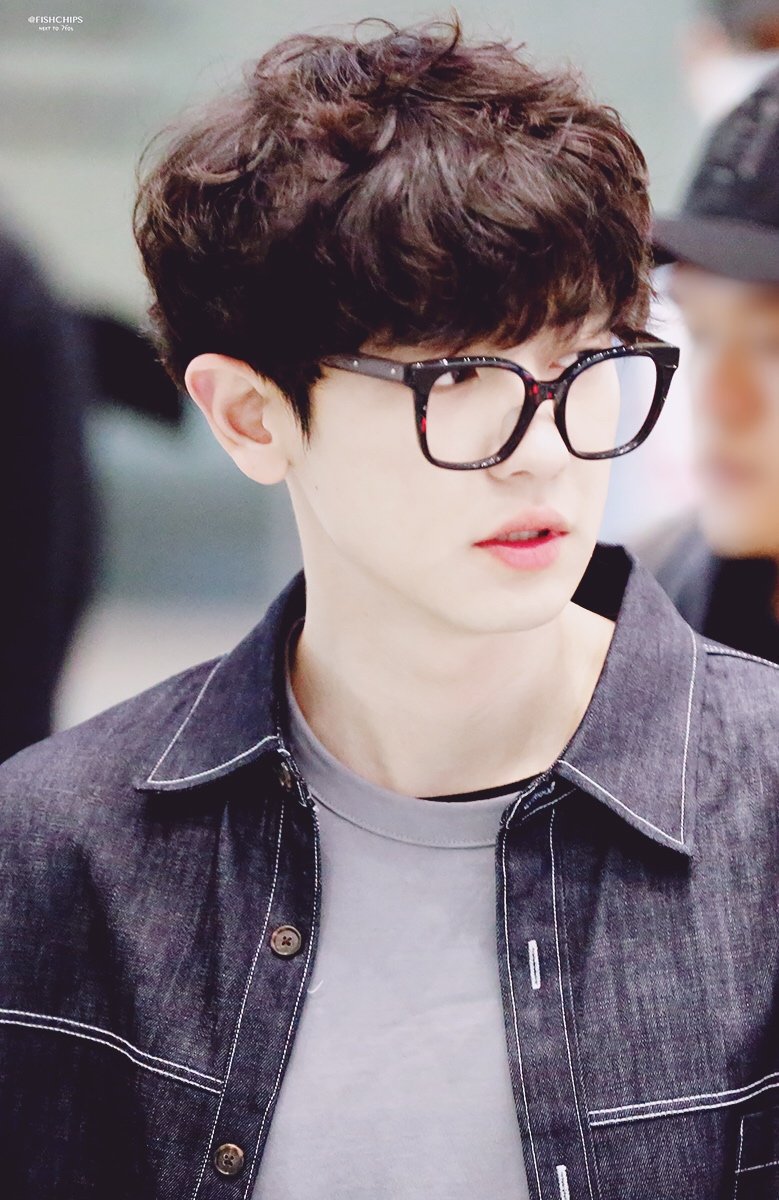 hotvscuteyeol's tweet photo. H
O
W
?
?
?
?
?
?
? https://t.co/V98AG0EJo5
