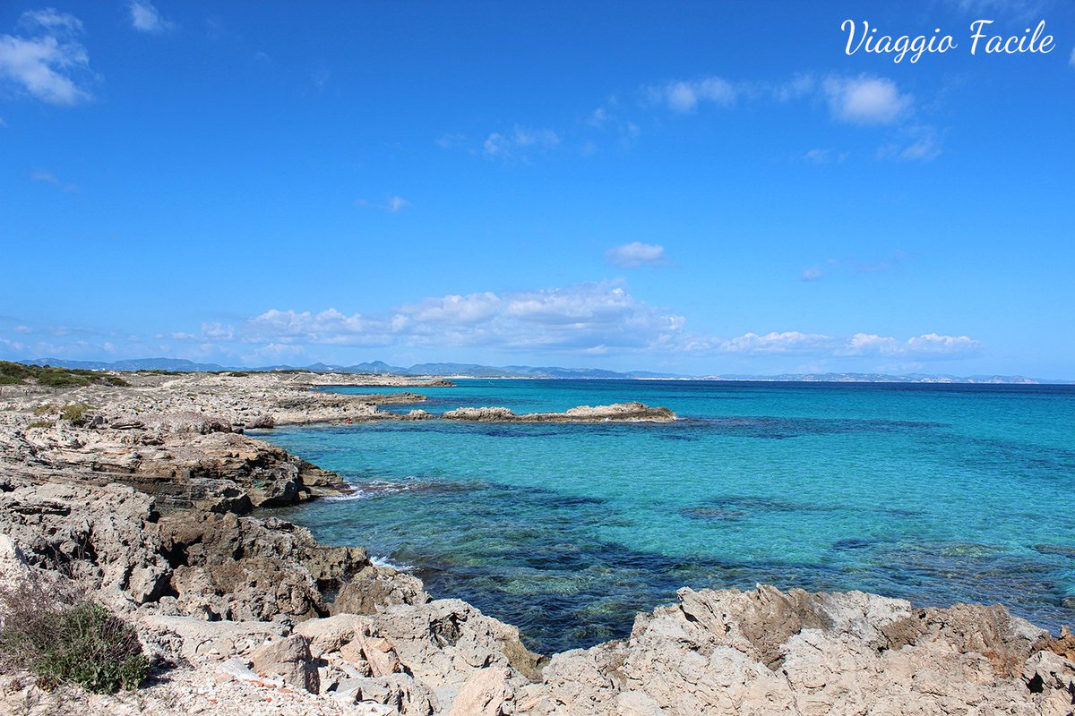 Viaggiofacile's tweet photo. E niente,  il desiderio di mare e di azzurro con queste giornate uggiose non fa che aumentare... #Formentera #mare #Baleari https://t.co/vsM5BQqTSR