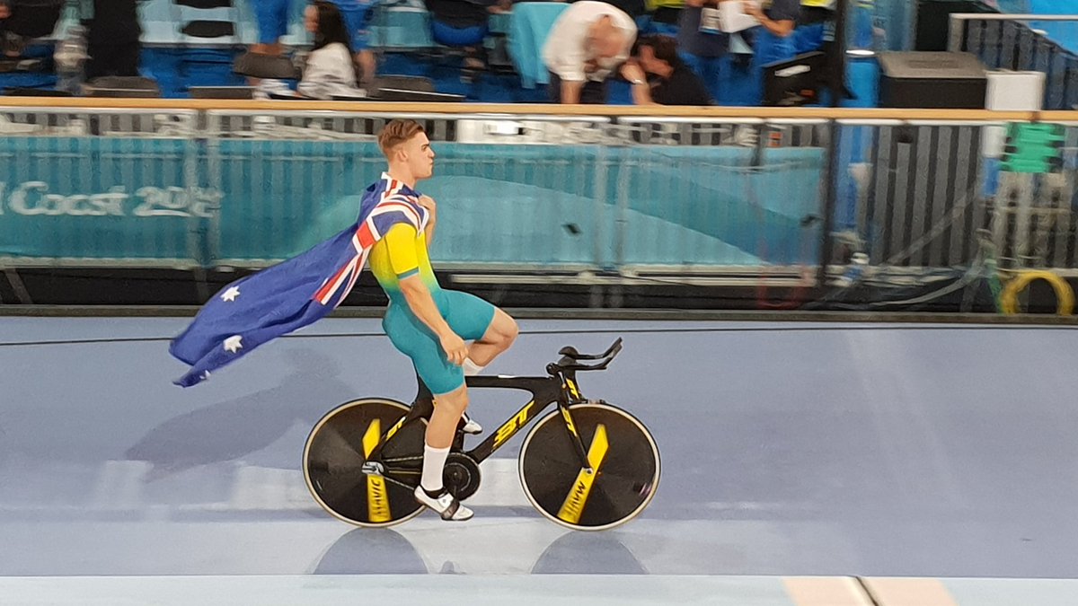 ddb76's tweet image. What a ride #gc2018cyclingtrack