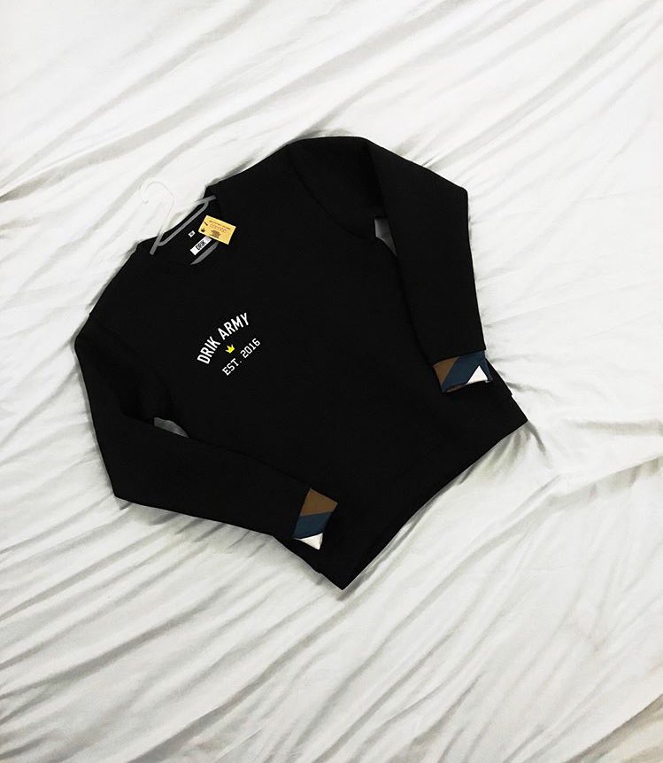 dontegs_'s tweet photo. DRIKARMY 2.0 SALES:
Shop a “DRIKARMY” item at 50% discount from our range of DRIKARMY tshirts, sweatshirts, tanktops and shorts.
Sales ends 21/04/18.
HURRY!
#dRik #dRikArmy #dRikish #Urban #Fashion #Tshirts #Sweatshirts #tanktops #sweatshorts #madeinnigeria #buynigerian #sales https://t.co/MoNDsToua0