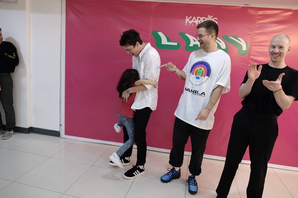 LANY_PHL's tweet photo. TOO CUTE!! 😍😍 photo by Magic Liwanag https://t.co/iQmycOsG6c