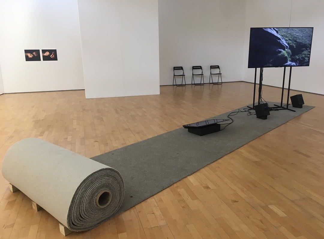 chaptergallery's tweet photo. #Repost @hannahfirth11 on Instagram
・・・
Congratulations @AnthonyShapland on an exquisite, rich and oh so beautifully installed exhibition @orieldavies It’s open until Wednesday 11 April - get there if you can! 👏💫 https://t.co/vUNpSlWlne