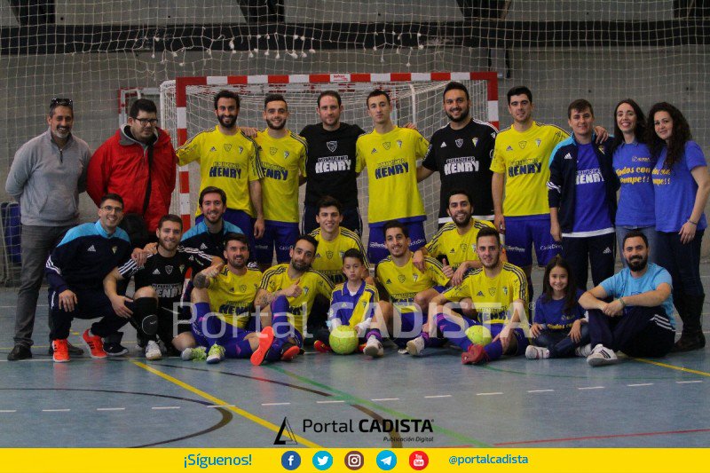 portalcadista's tweet photo. FOTOGALERÍA 📸: Cádiz CF Virgili - CD Benalup FS (5-1)

¡Las fotos del campeón! 💛💙🏆

https://t.co/tO8ycCpxRY https://t.co/7C9JIwkNq3