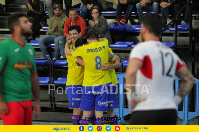 portalcadista's tweet photo. FOTOGALERÍA 📸: Cádiz CF Virgili - CD Benalup FS (5-1)

¡Las fotos del campeón! 💛💙🏆

https://t.co/tO8ycCpxRY https://t.co/7C9JIwkNq3