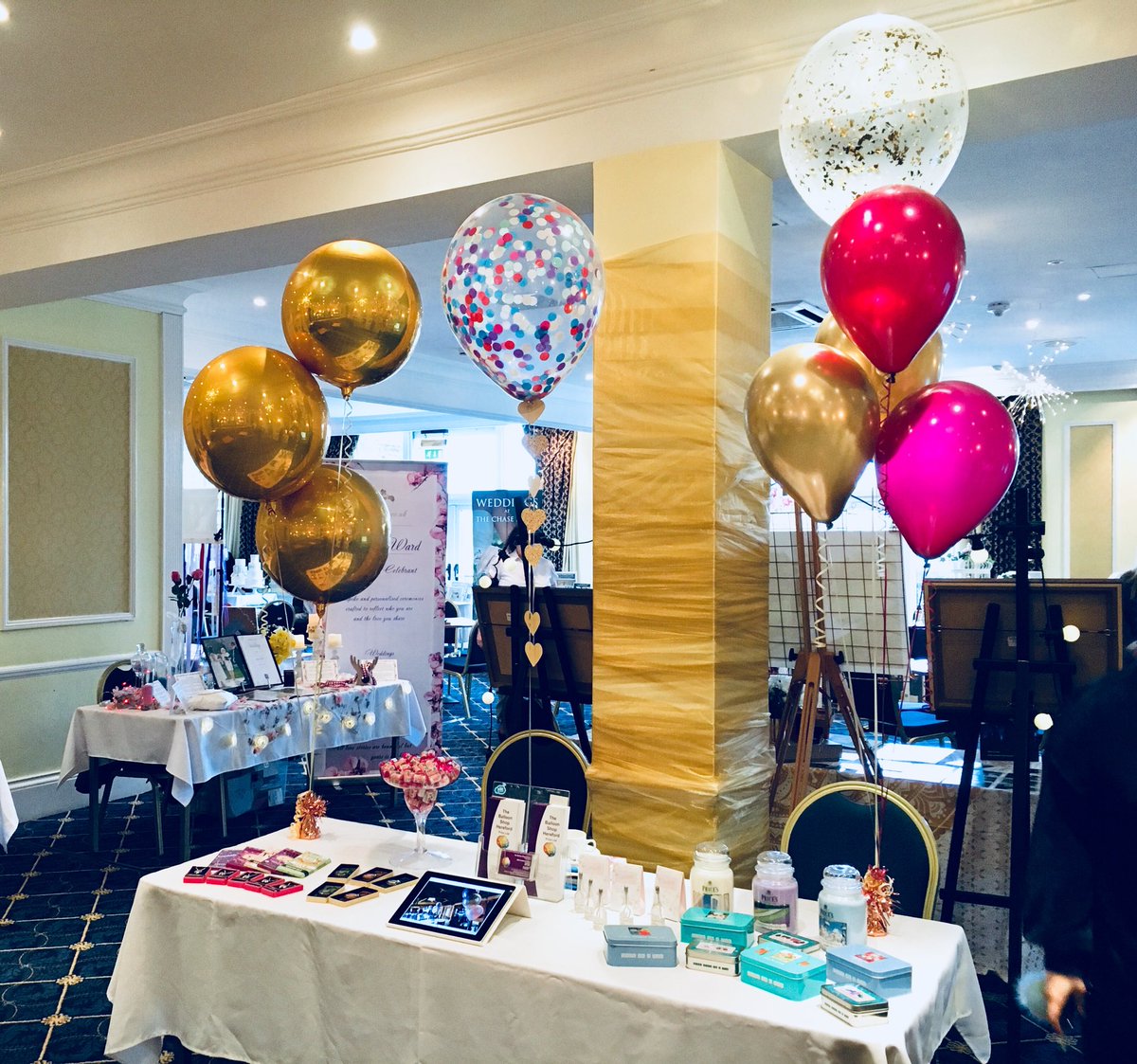 Wedding Fayre today 11-3pm @TheChaseHotel with @DivaWeddingShow come and say hello 👏🎈 #weddingfayre #balloons #weddingballoons