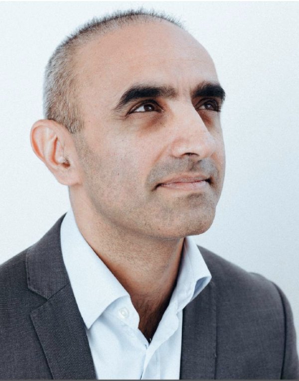 orh_it's tweet photo. Adit Abhyankar @itsadit, jefe europeo de ventas de @googleanalyticsapuesta por la creatividad y la confianza: "Debemos impulsar el pensamiento creativo" 👉https://t.co/9UGoqOpxp9 https://t.co/JQNCfDjdJ1