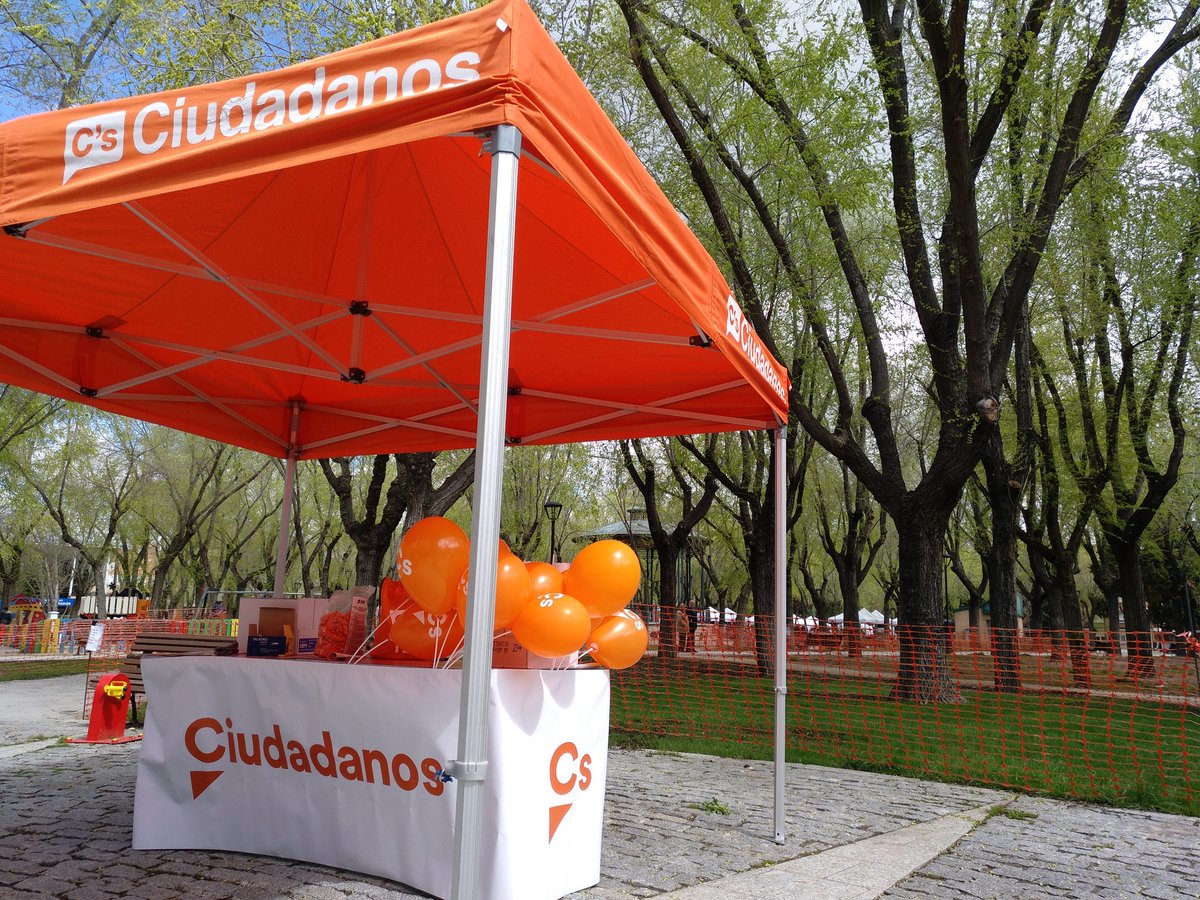 NaranjitoVic82's tweet photo. Hoy El Egido luce más naranja que nunca!!
#Pinto
#CsPinto https://t.co/RATMs33P37