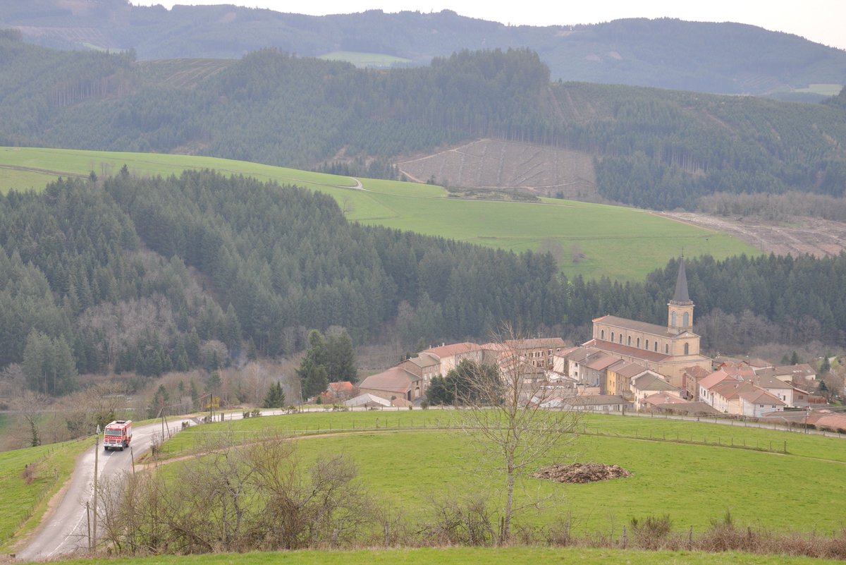 SVR692's tweet image. Manoeuvre ce matin... Beauté du paysage #HautBeaujolais...
#Pompiers #SDMIS #SaintVincentDeReins
