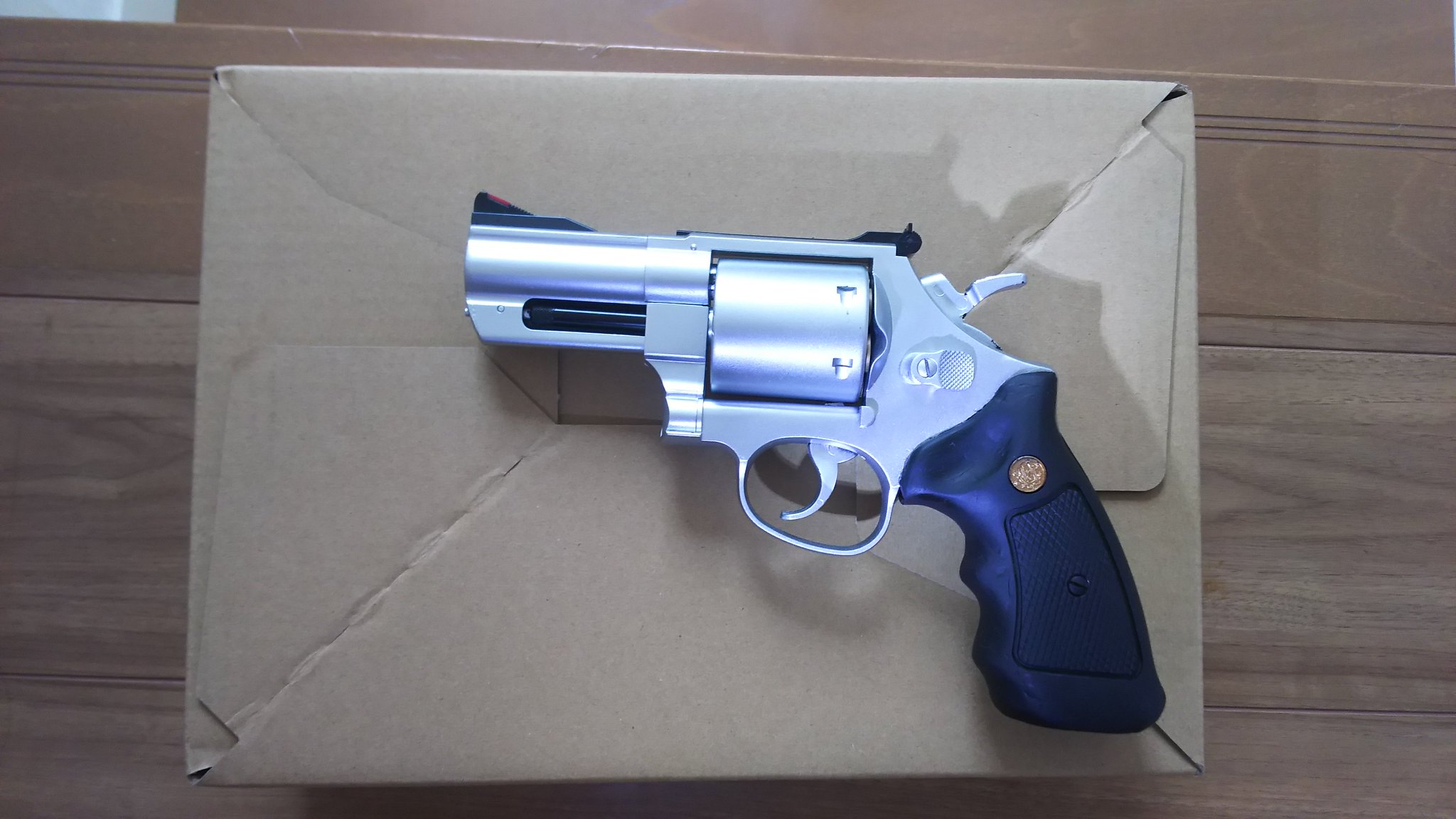 新文芸坐 בטוויטר 映画 レオン スタンスフィールドの銃を再現してみた 私の右手も公開します 4 21 土 祝アカデミー主演男優賞 ゲイリー オールドマン は シド アンド ナンシー ドラキュラ 裏切りのサーカス の3本立てです レオン はなしよ 新文芸坐 בטוויטר 映画 レオン スタンスフィールドの銃を再現してみた 私の右手も公開します 4 21 土 祝アカデミー主演男優賞 ゲイリー オールドマン は シド アンド ナンシー ドラキュラ 裏切りのサーカス の3本立てです レオン はなしよ