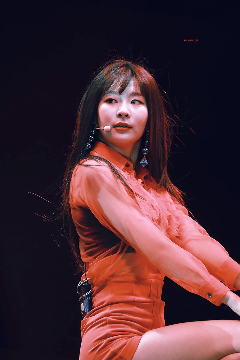 sparkle_sg's tweet photo. 180406 #슬기 🔴🔴🔴 https://t.co/hm9uuL6L2Y