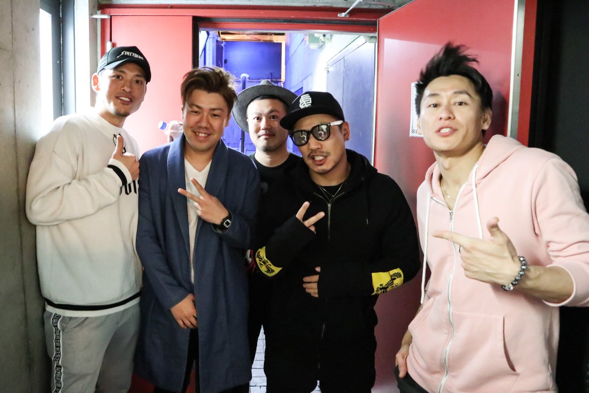 Yoppy No Twitter One Darft Bee Alive Vol 11 東京公演 サプライズ出演させていただきました 本当にありがとうございました T Co Ypzw5puqnb 357clothing Happyになる服 文鳥 パーカー キャップ 6年ぶり ライブ Onedraft ワンドラ