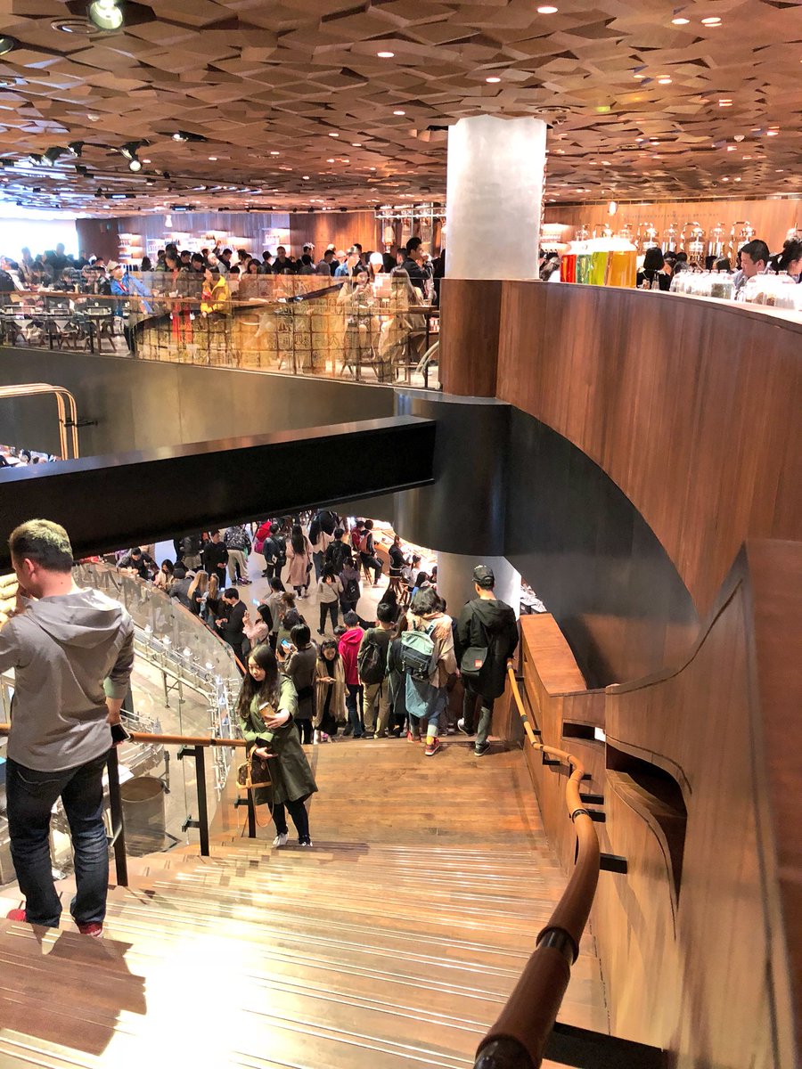 Macbalacano's tweet photo. Visited the world’s largest Starbucks! And it was such a neat experience! Drop by if you’re ever in Shanghai! #MaChina2018 https://t.co/Lqipe53ujX