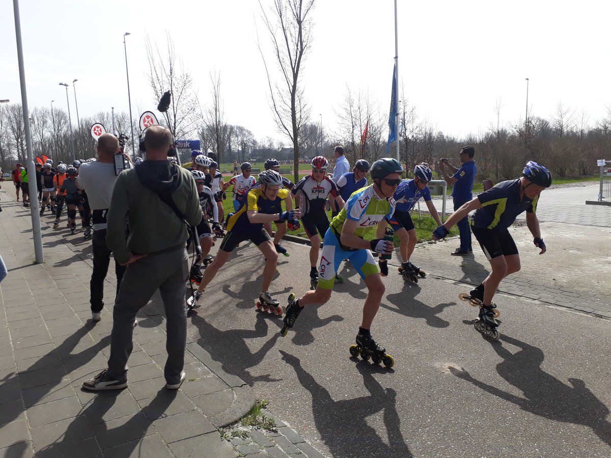 DeIJsster's tweet photo. Start van de ronde van SWF #ijsster #avhorror https://t.co/z9FuBQAvvO