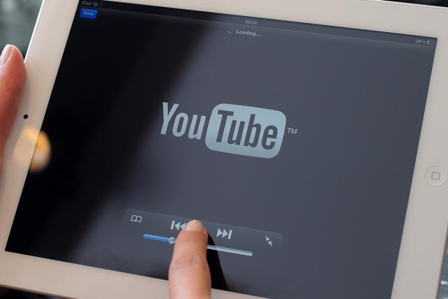 adage's tweet photo. YouTube's new skippable ad offering prioritizes reaching large audiences over completed views of commercials. https://t.co/InNXe1rdsU https://t.co/X3sw7IA0XD