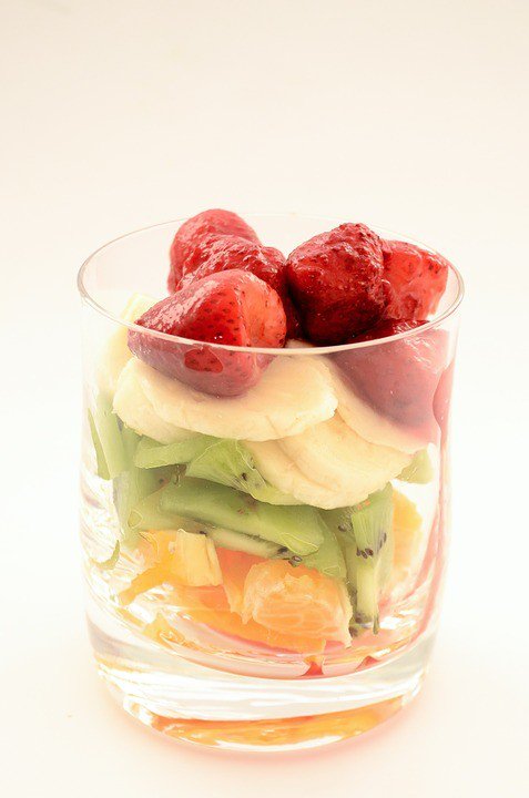 MarkDaviesPT's tweet photo. Trying to switch from high calorie desserts to fruit? Patience is a virtue. It takes at least a month to break an old habit!🛤️️ https://t.co/PYjocgiBbf