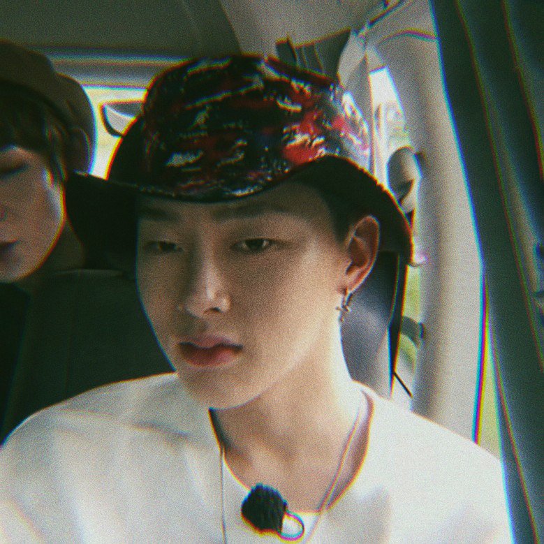 ccapturebyme's tweet photo. Hey boy

 #KwonHyunbin #권현빈 https://t.co/JT603rwGKE
