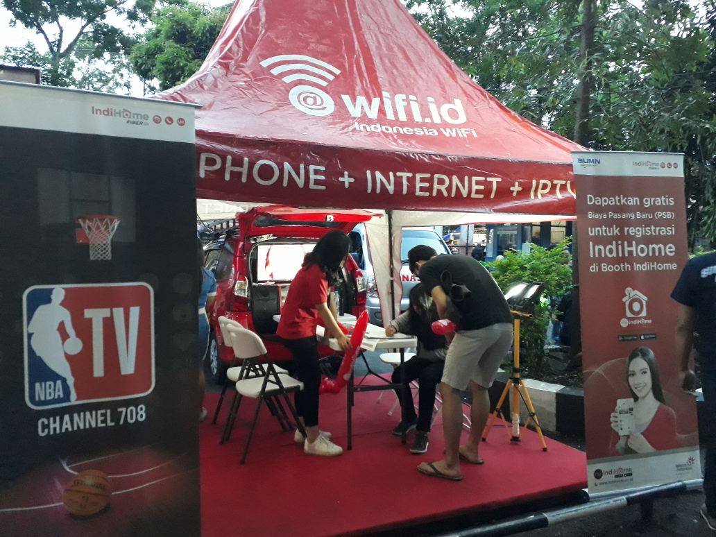 Makin seru malam ini
#Indihome
IBL Pertalite 2017/2018 - Semifinal <a href="/pelitajayabbal1/">pelitajayabballid</a> vs <a href="/StapacBsketball/">Stapac Jakarta</a>

Datang booth #Indihome
Gor CTRA Bandung
Dapatkan gratis registrasi dan bonus lainnya

#IBL201718
<a href="/TelkomPromo/">Telkom Promo</a> 
<a href="/BandungINFO_KU/">BANDUNG INFO</a>
<a href="/jawabarat_info/">Jawa Barat INFO</a>
@disorda_jabar
<a href="/DisporaBandung/">DisporaBandung</a>