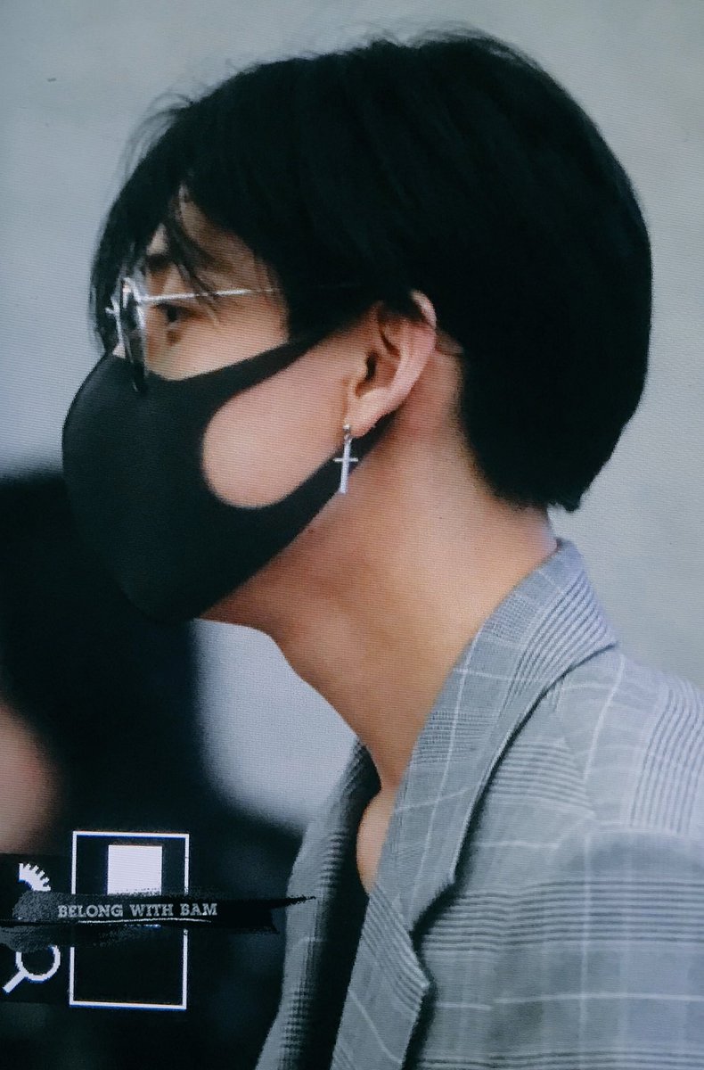 BELONGWITHBAM's tweet photo. 180408 인천공항 #BamBam #GOT7 #갓세븐 #뱀뱀 ⚫️⚫️⚫️⚫️⚫️ 잘 다녀와요 ☺️ https://t.co/mTkSFgpknj