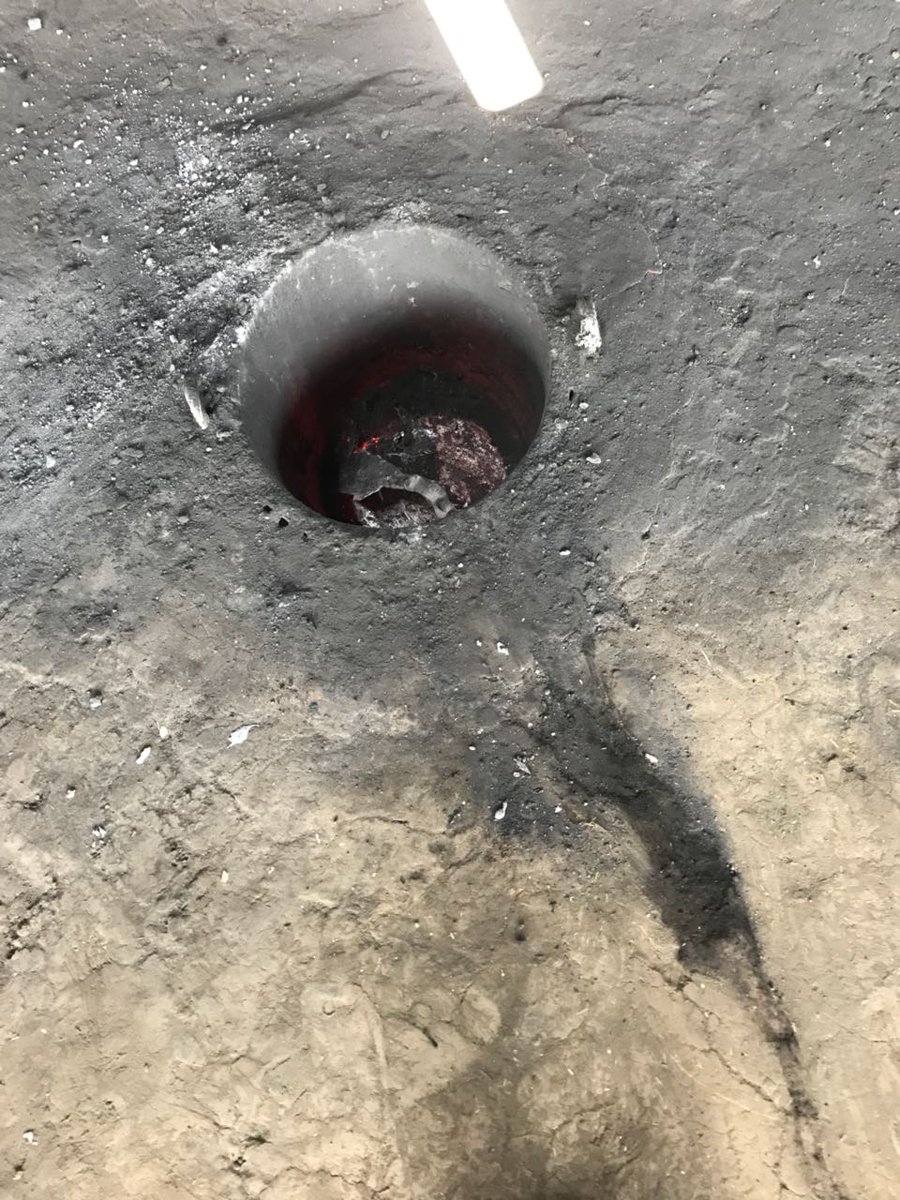 dm_ghaziabad's tweet photo. 14 illegal air polluting factories in residential areas sealed in loni. Electricity connection disconnected, Bore well dismantled. https://t.co/KgBq78a0MI