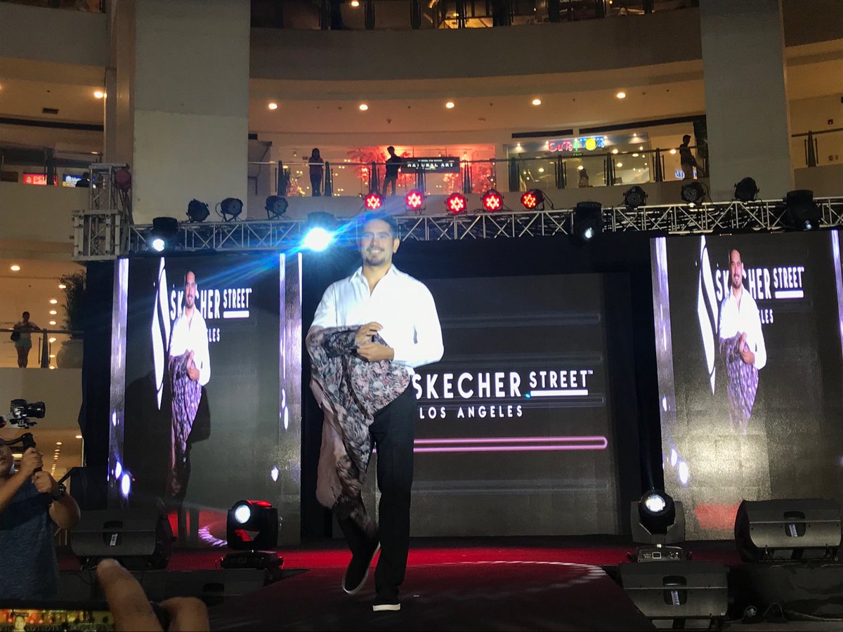 manilabulletin's tweet image. LOOK: Gerald Anderson, @MissMarisRacal, @Kbalinger, @iamKarenReyes17, Dianne Medina, and Rodjun Cruz strut the tropical flair this season with Skechers Summer 2018 sneakers collection. #SkechersMoveInStyle #SkechersPH