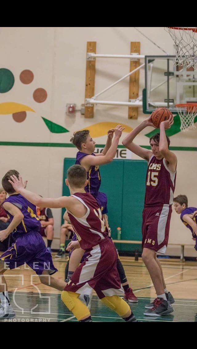 LifeOfSayer's tweet image. @tim_micallef This is James, my 13 year old 6 foot 8 brother. Let’s get his name out there and get him the proper training he needs and make his dreams become a reality!! #2024draft #cantteachheight