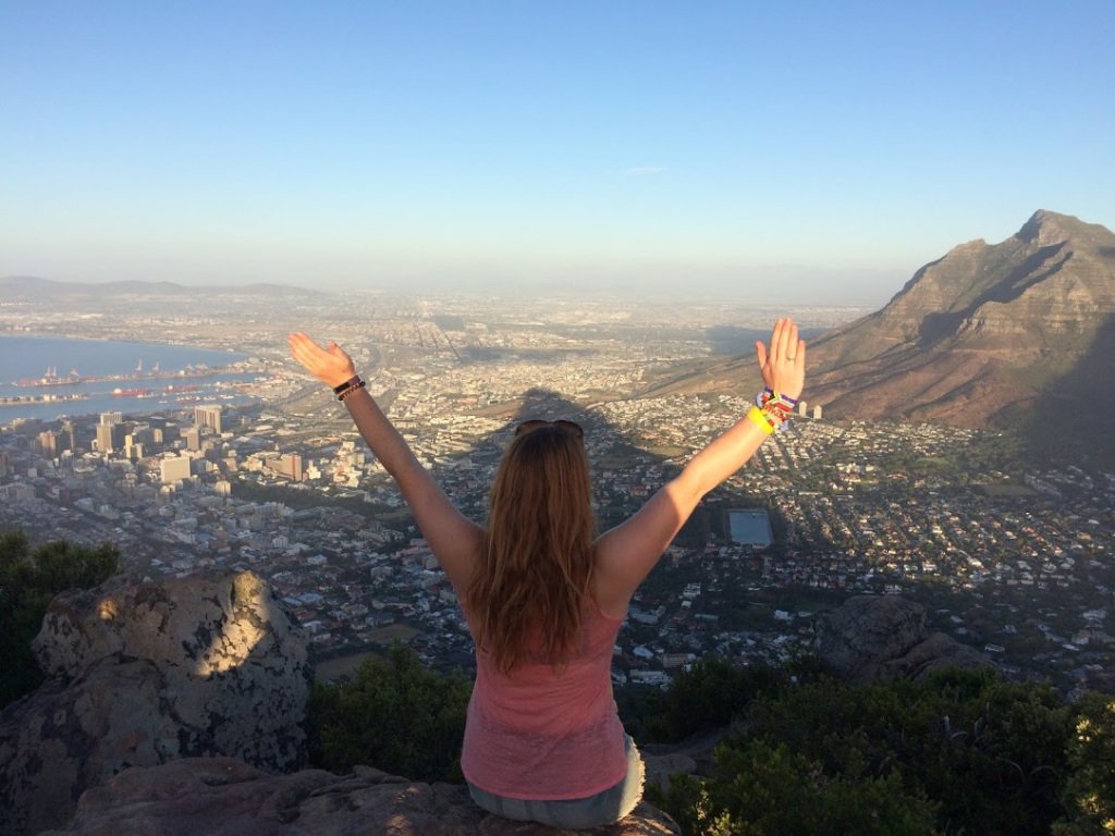 WorldCallingMe's tweet photo. Sunset hike: Lions Head, Cape Town https://t.co/UahsIY4M9K https://t.co/nri7G8hkT1