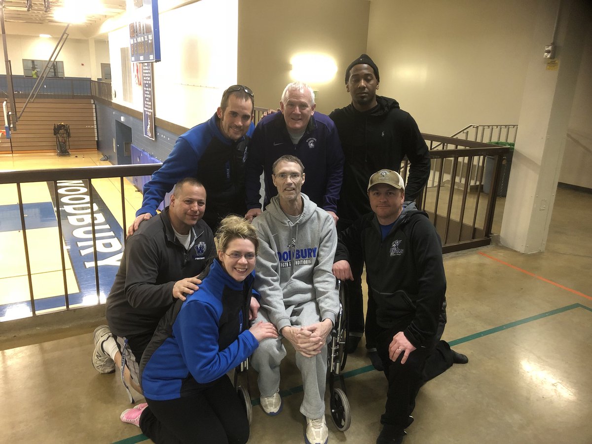 WHSBoysTrack's tweet photo. Royal Nation lost one of its finest yesterday. Earlier in the week, Coach Moore’s doctor wasn’t sure if he would make it through the night. Coach replied, “That’s too bad because I’m going to practice Friday!” Needless to say, he made it!https://t.co/dzN2OvbDpS https://t.co/jtYkRd2L23
